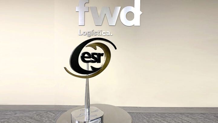 Refrenda Fwd Logística certificación como ESR