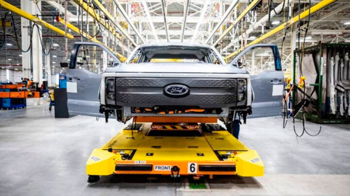 Ford comienza la preproducción de F-150 Lightning totalmente eléctrica