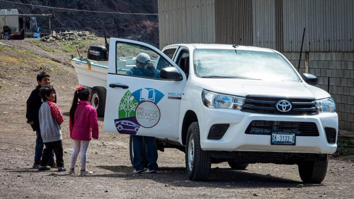 Toyota Hilux cruzó el mar para cuidar del medioambiente en México