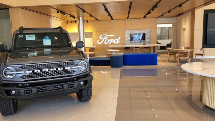 Ford de México inaugura la primera distribuidora bajo el concepto de Ford Signature 1.1: Country Patria
