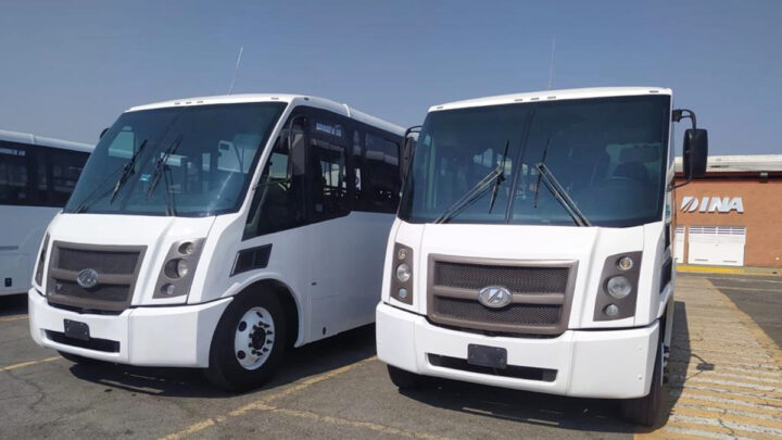 Van dos Dina Runner para Transportes Corpa en Yucatán