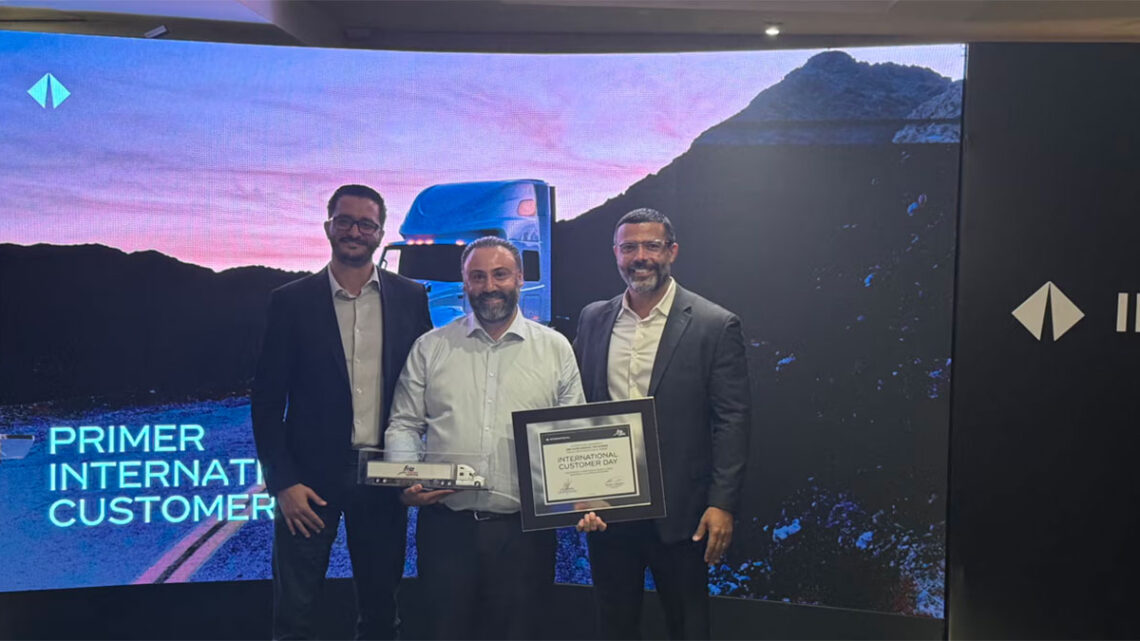 International celebra a sus clientes International celebra a sus clientes