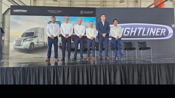 Zapata Camiones Monterrey, obtiene doble certificación