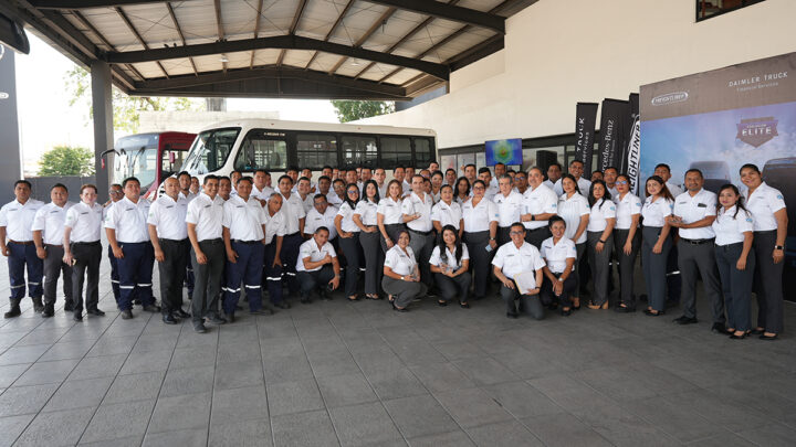 Autotab Villahermosa recibe la certificación Evolución Elite de Daimler Truck