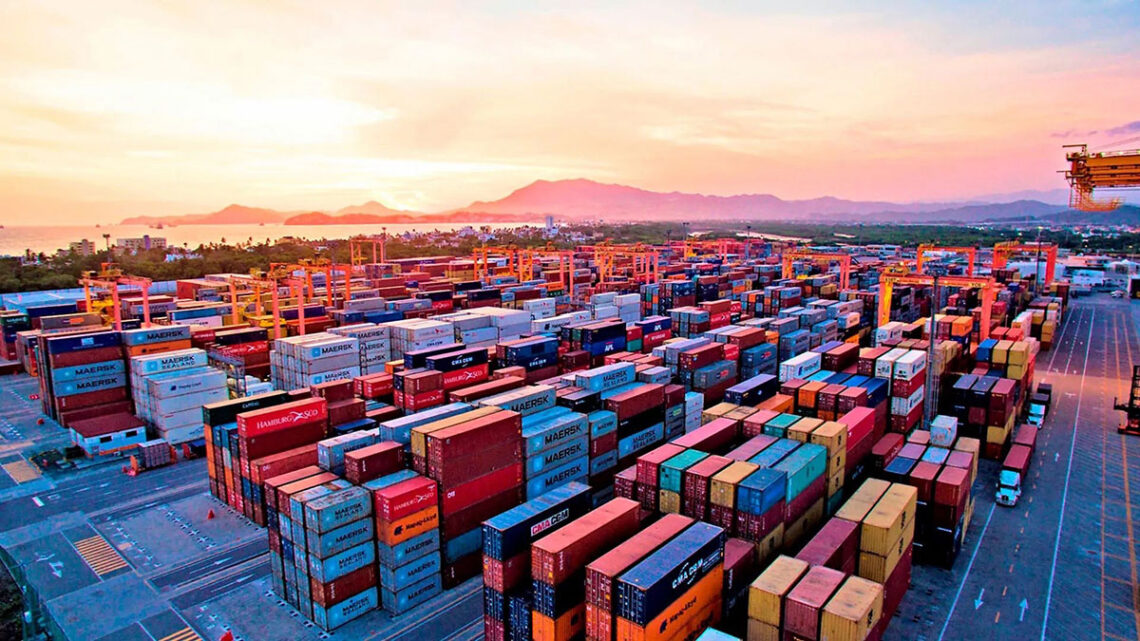 66% de la carga total de toneladas en el Puerto de Manzanillo fue de importaciones