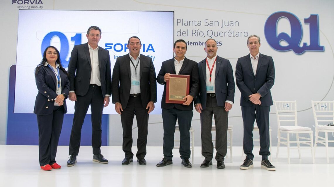 FORVIA celebra más de tres décadas operando