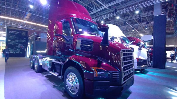 Mack presenta el nuevo Anthem