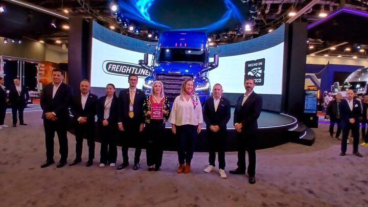 Mercedes-Benz Autobuses y Freightliner México celebran certificación “Hecho en México”