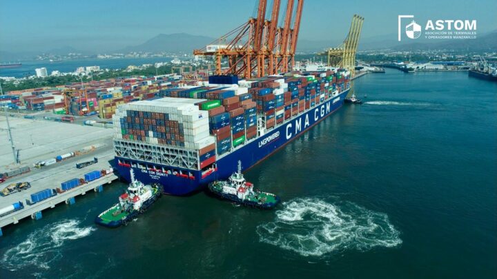 Manzanillo registro el movimiento de carga de TEUs mas alto