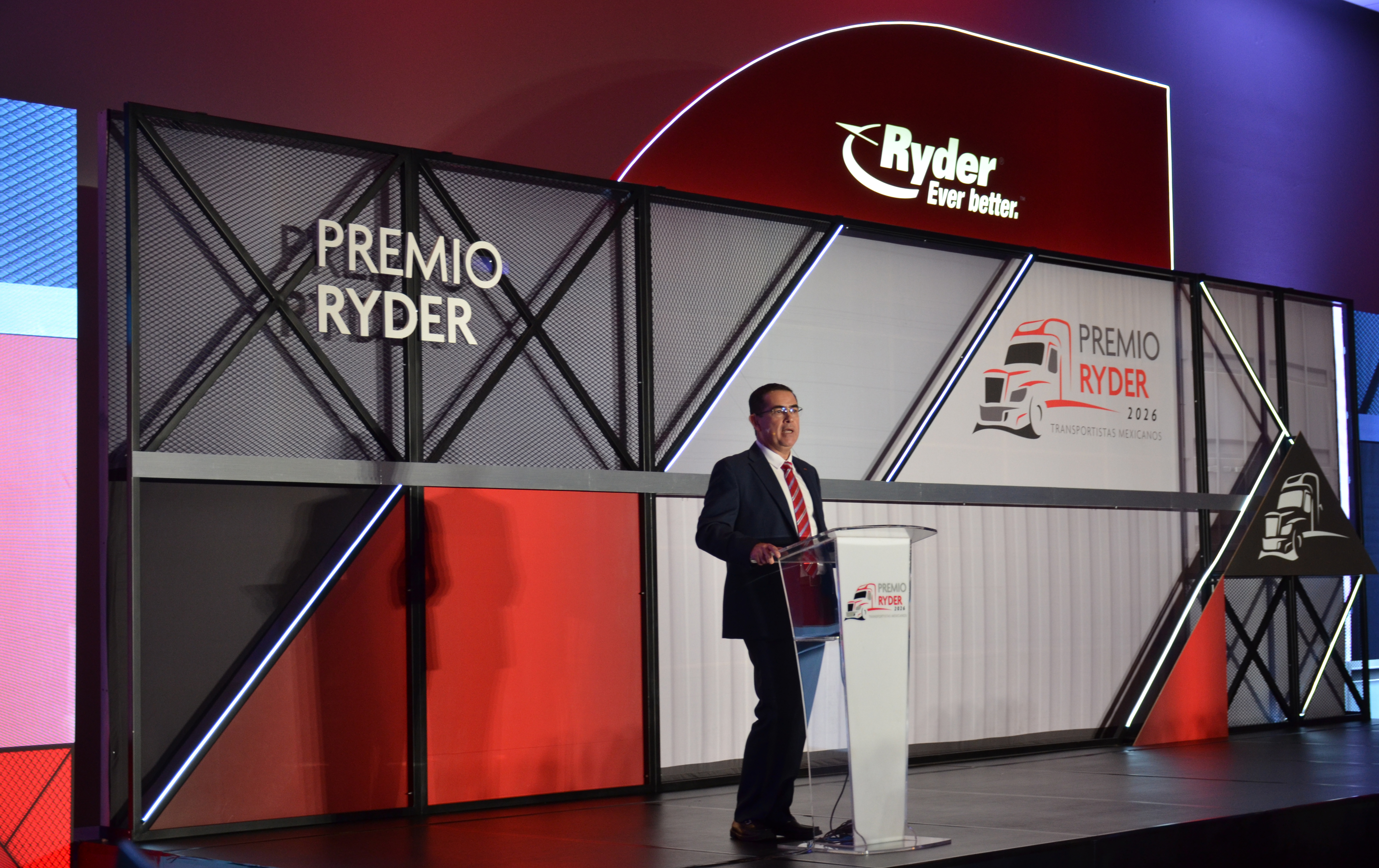 Ryder Reconoce a transportistas mexicanos por su desempeño en 2025