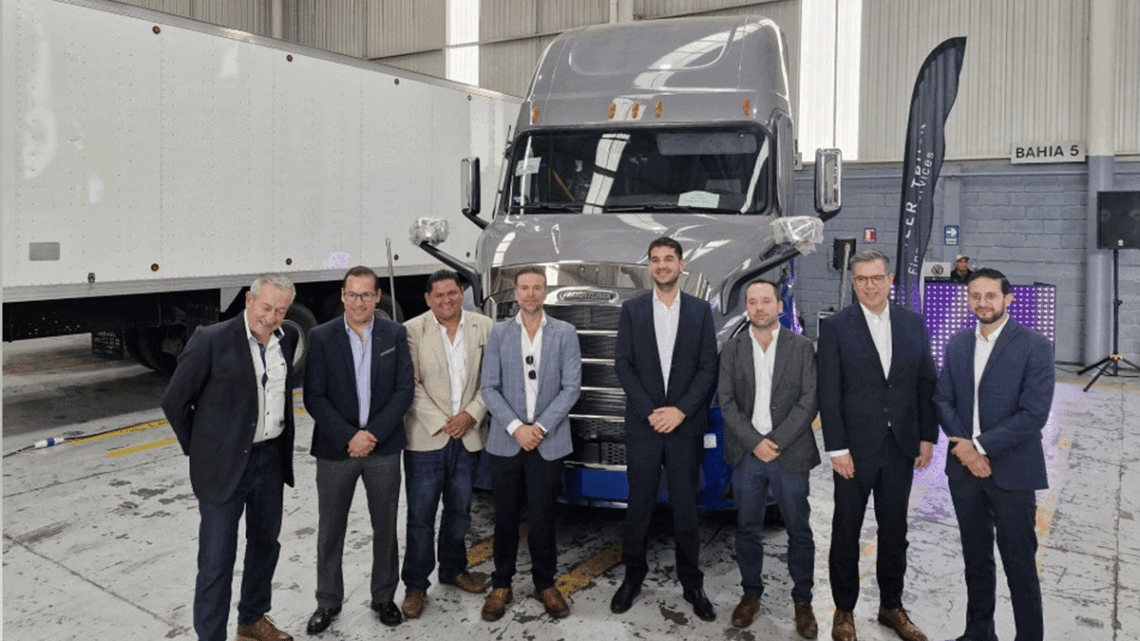 Camiones Rivera inaugura complejo de servicio en Xonacatlán con 22 bahías